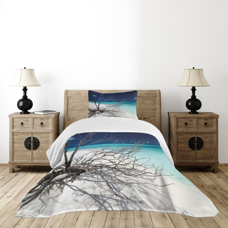 Seascape Theme Driftwood Bedspread Set