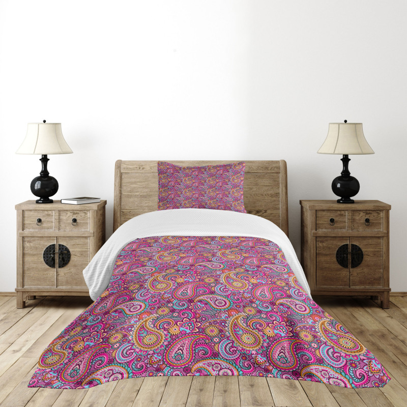 Flowers and Sun Bedspread Set