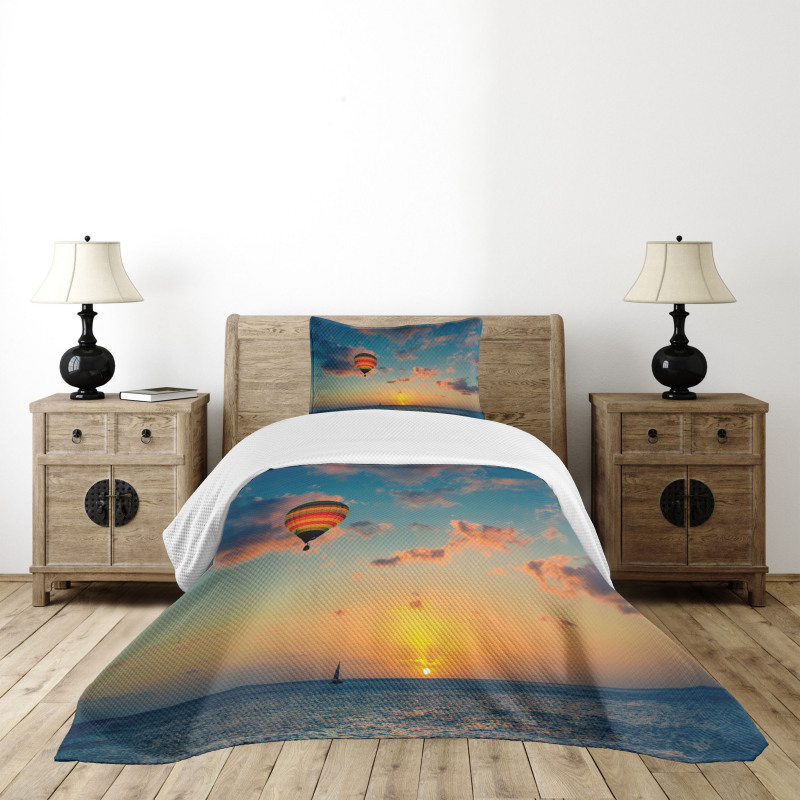 Skyline Horizon at Sea Bedspread Set