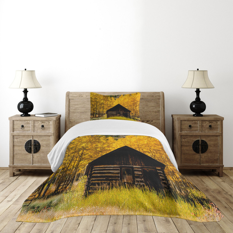 Farmhouse in Aspen Tree Bedspread Set