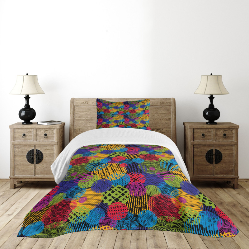 Geometric Sketchy Forms Bedspread Set