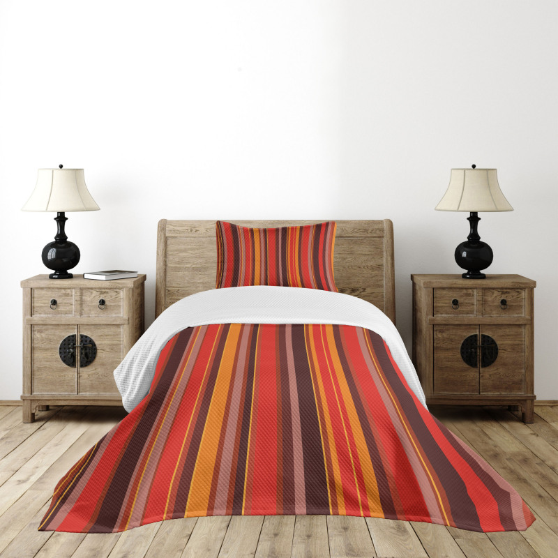 Tiny and Thick Lines Bedspread Set