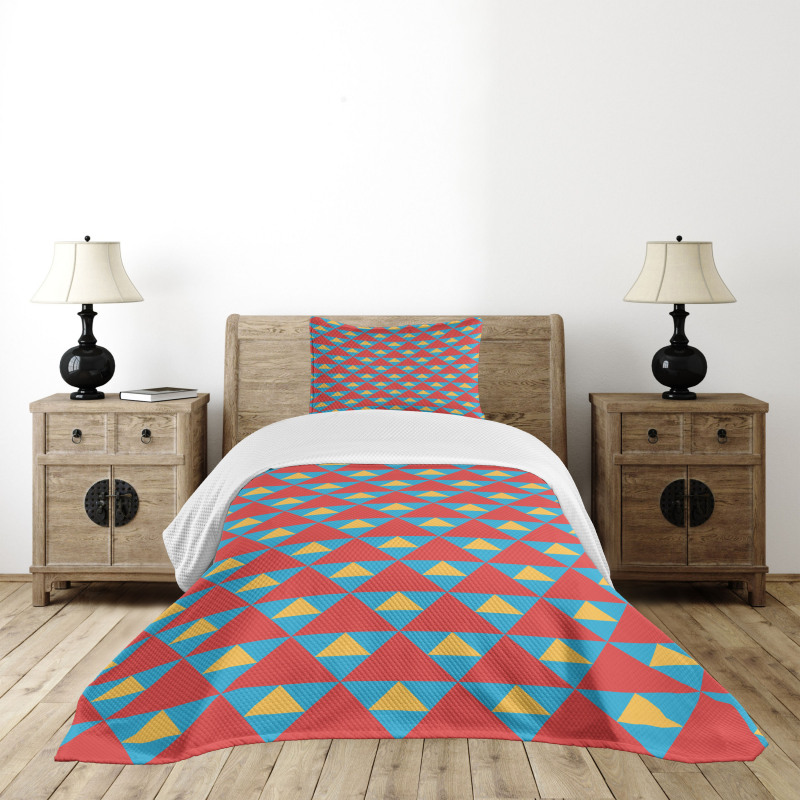 Big Small Triangles Retro Bedspread Set