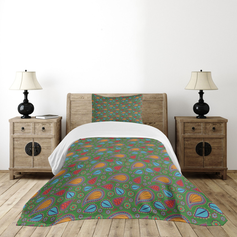 Floral Swirls Bedspread Set