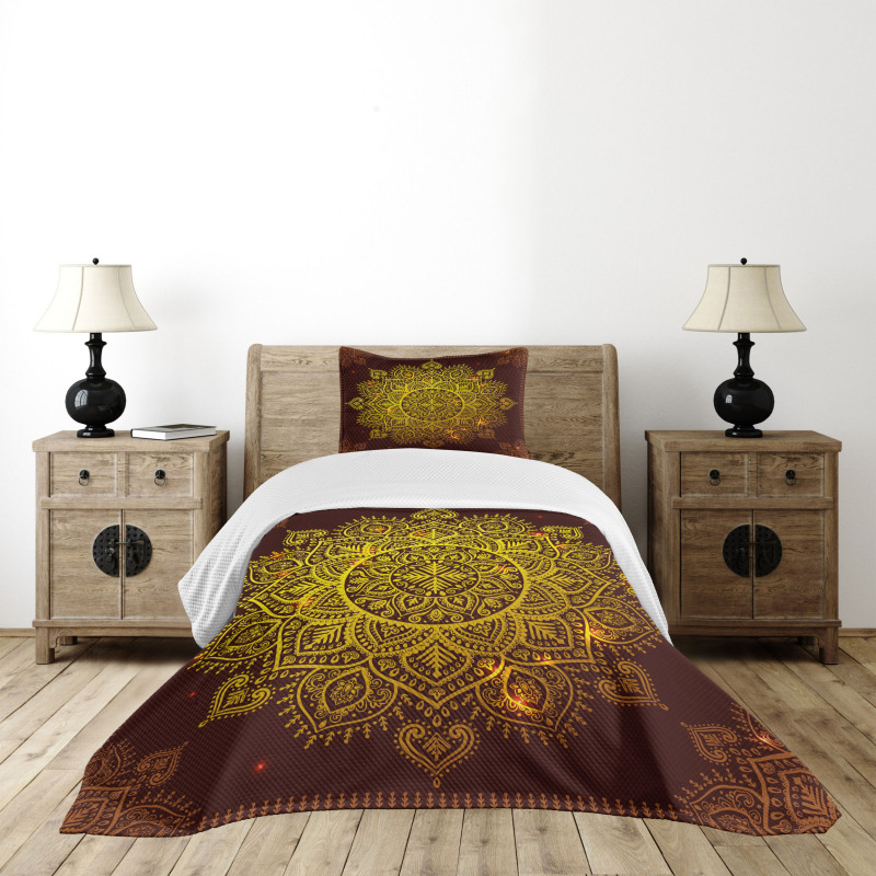 Oriental Snowflake Art Bedspread Set