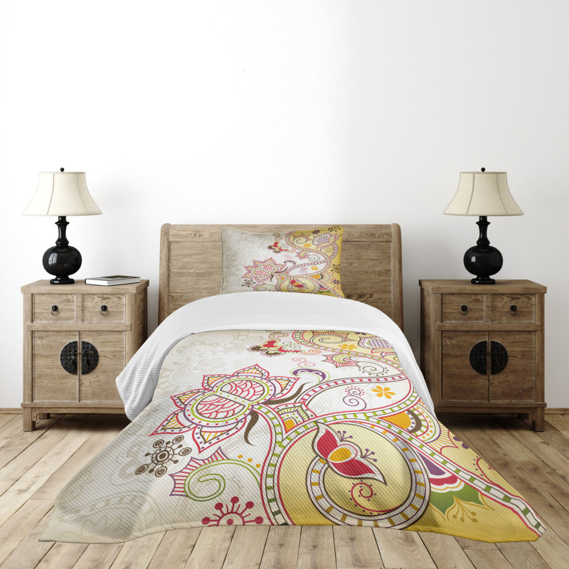 Flower Ornaments Bedspread Set