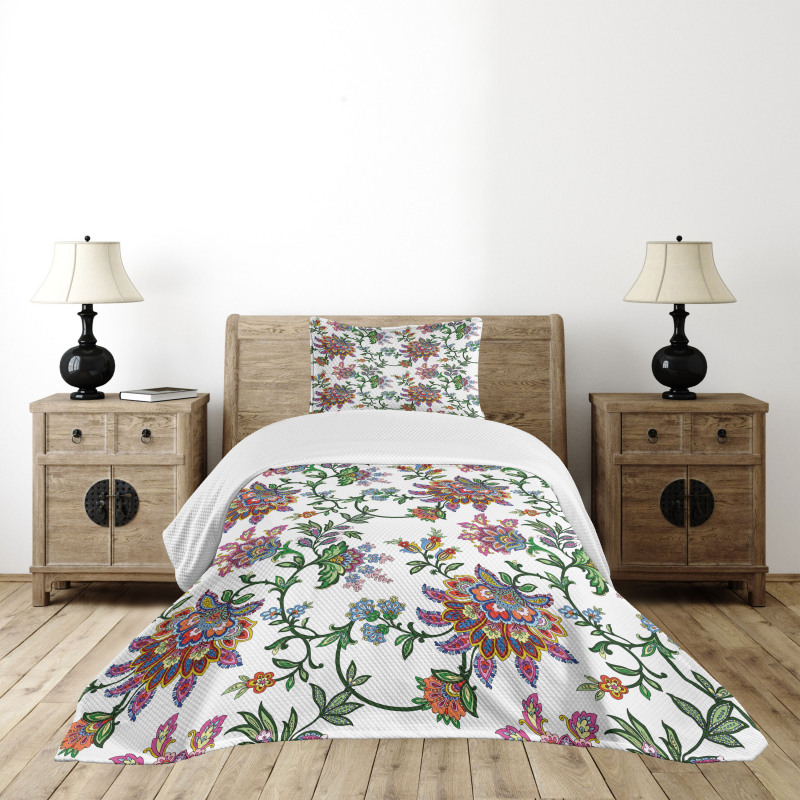 Vintage Floral Ornaments Bedspread Set