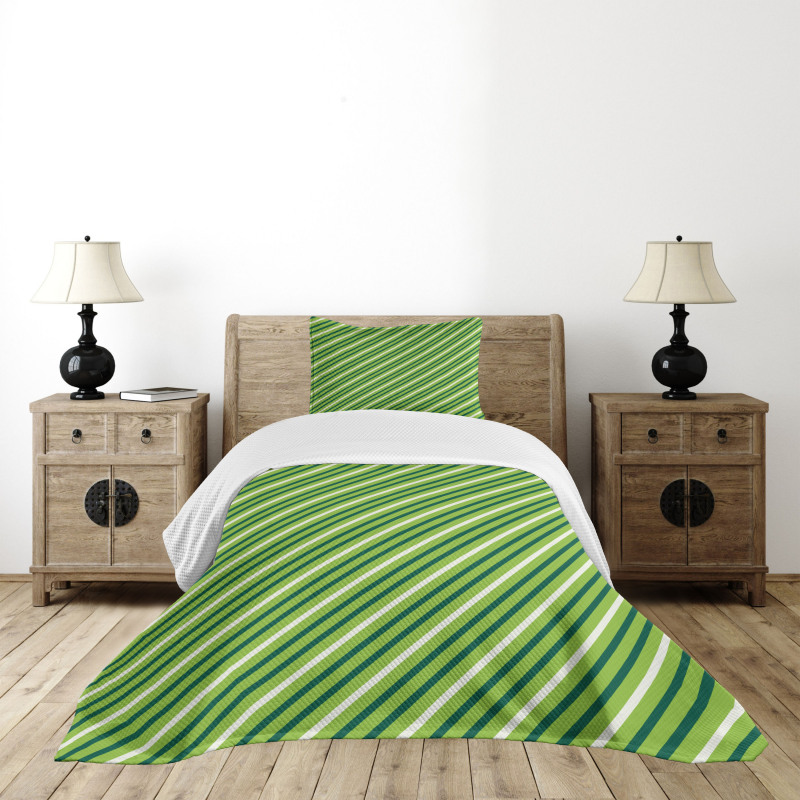 Irish Striped Pattern Bedspread Set