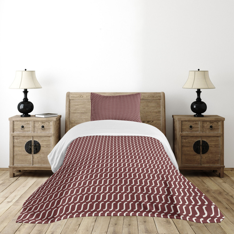 Cutrvy Wavy Lines Dark Tile Bedspread Set