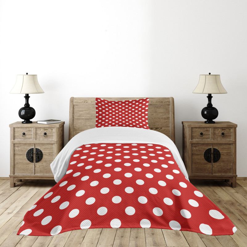 Polka Dots Circular Forms Bedspread Set