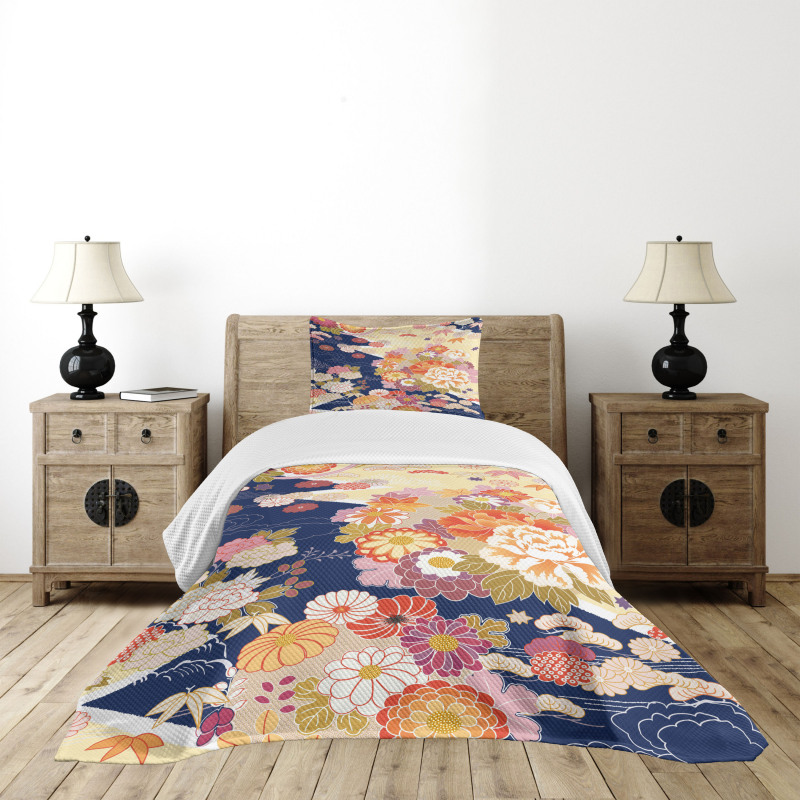 Traditional Flowers Bedspread Set