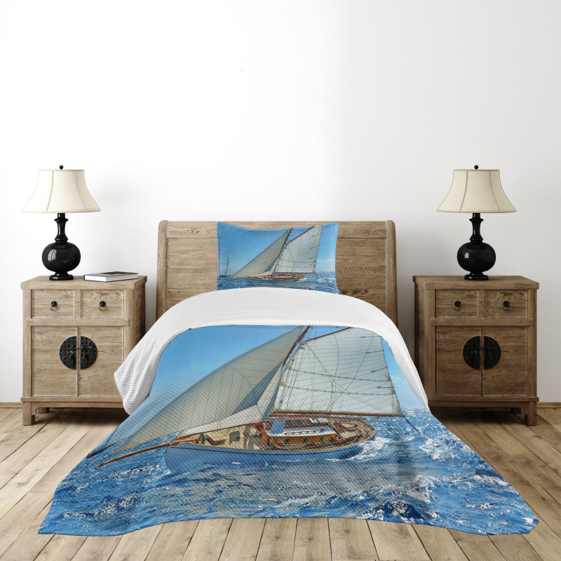 Sailboat Regatta Race Bedspread Set