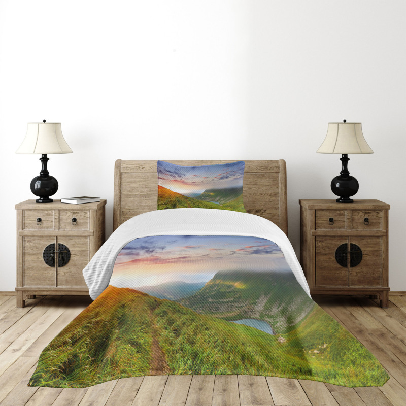 Sunrise Mottled Clouds Bedspread Set