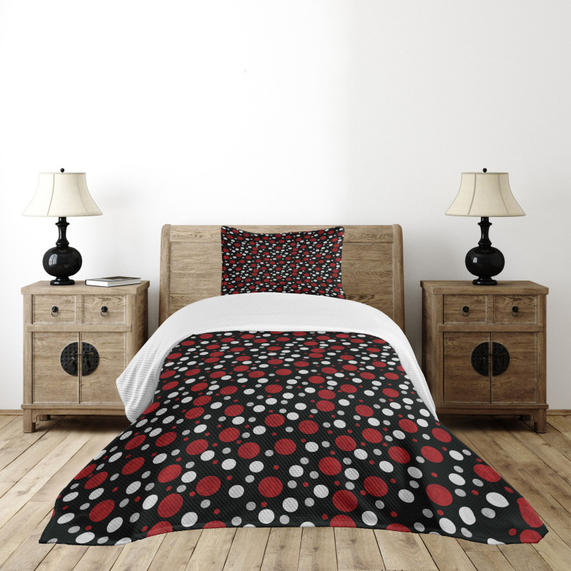 Snow Like Polka Dots Bedspread Set