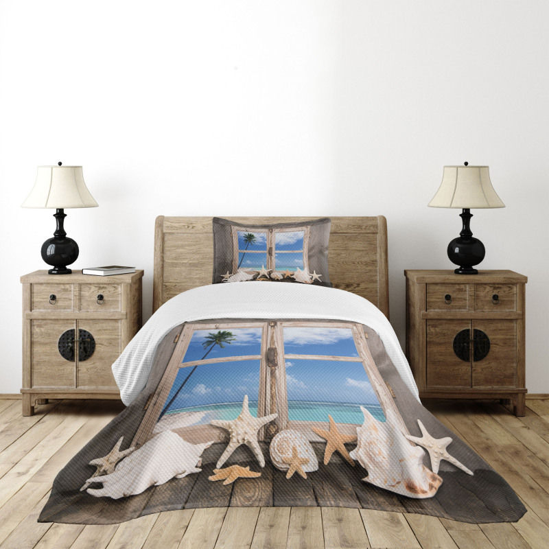 Seashells Starfish Palms Bedspread Set