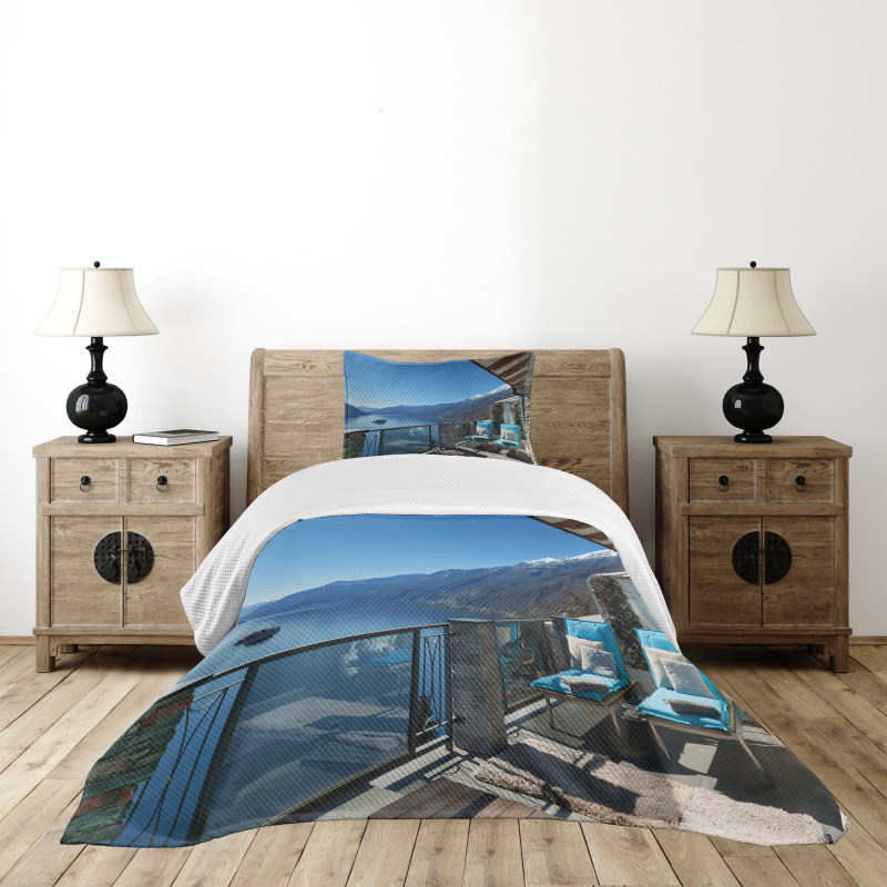 Lake Sea View Holiday Bedspread Set