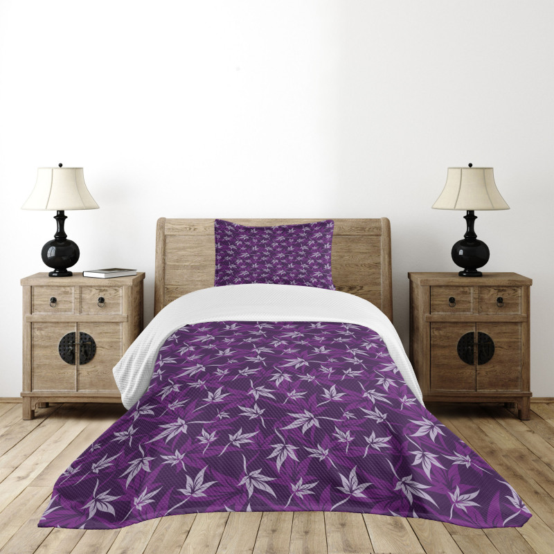 Abstract Lily Flowers Bedspread Set