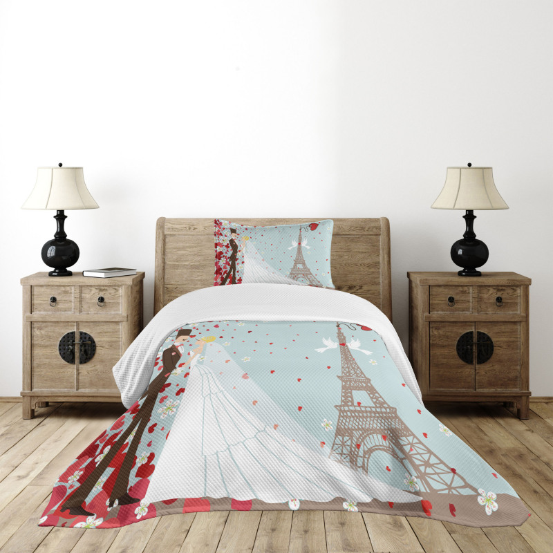 French Couple and Hearts Bedspread Set
