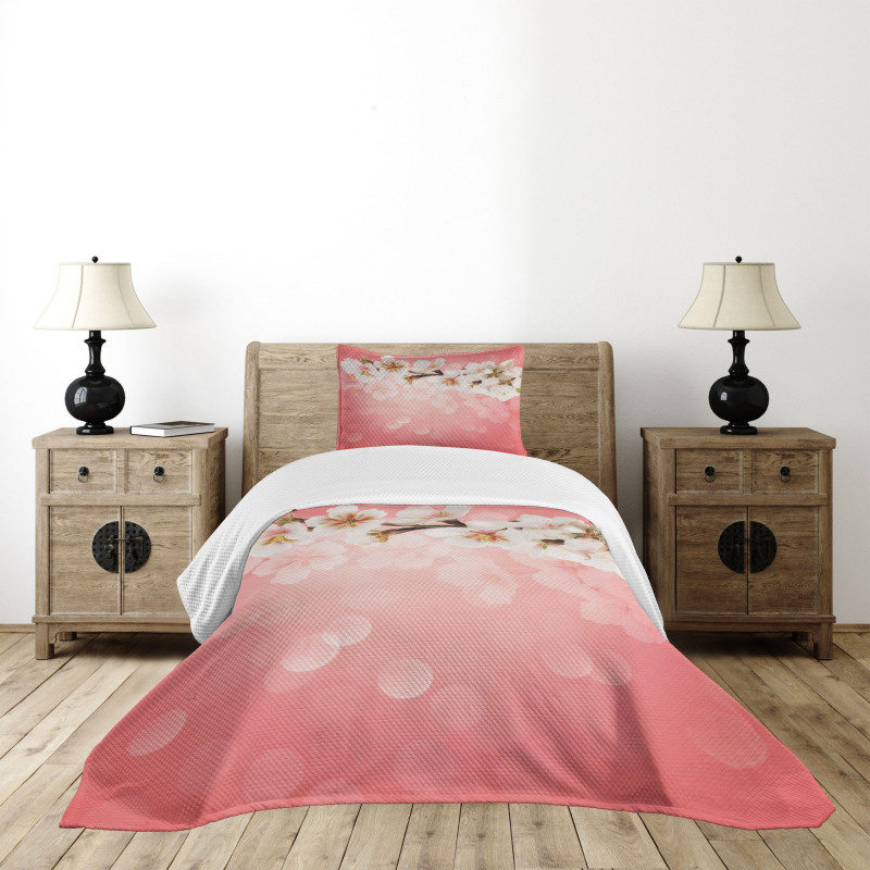 Blossoming Sakura Branch Bedspread Set