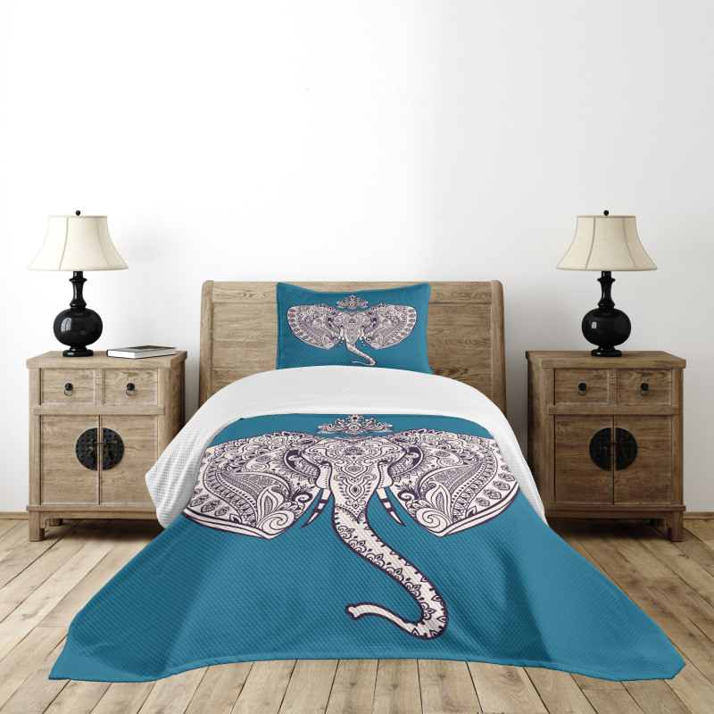 Ethnic Symbols Bedspread Set