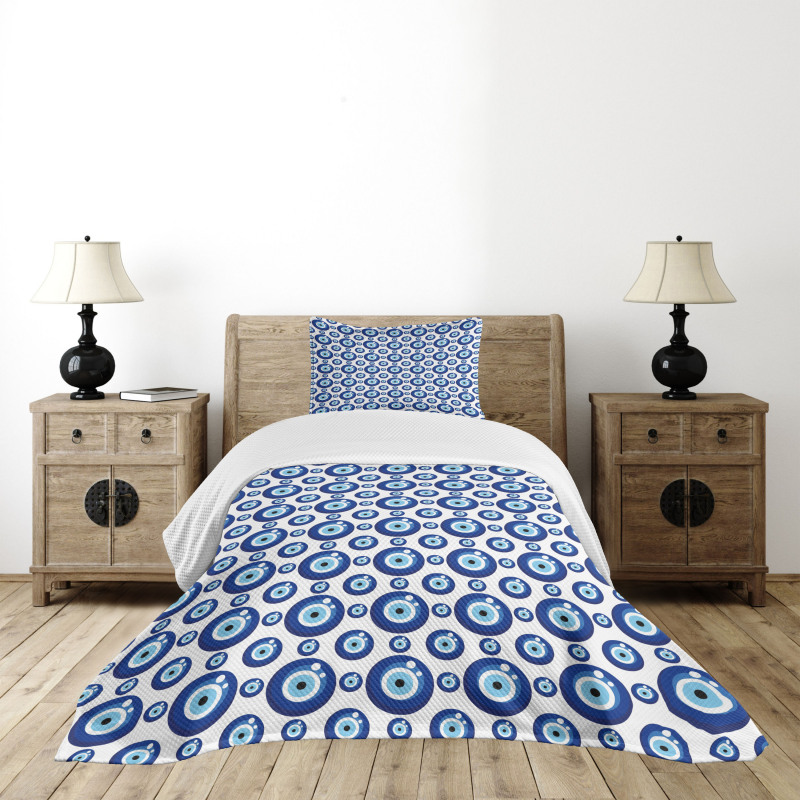 Symmetrical Bedspread Set