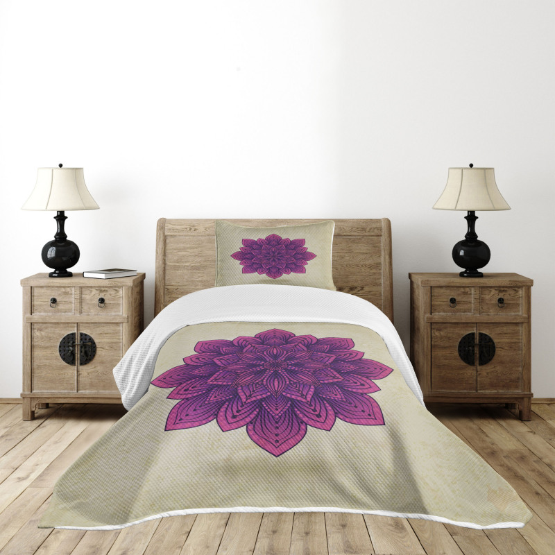 Purple Retro Motif Bedspread Set