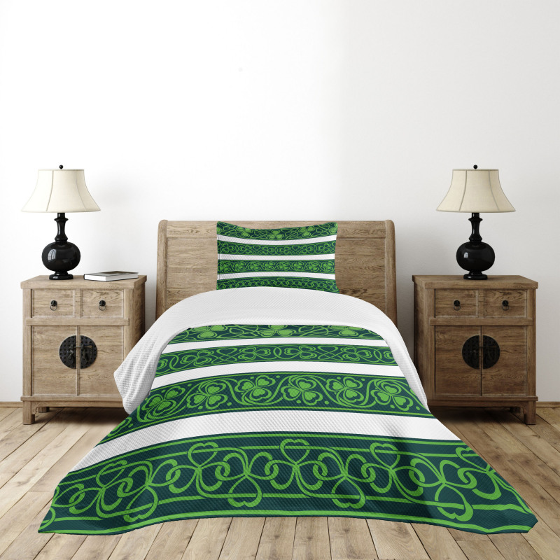 Shamrock Borders Art Bedspread Set