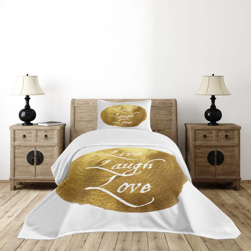 Big Spot Words Bedspread Set