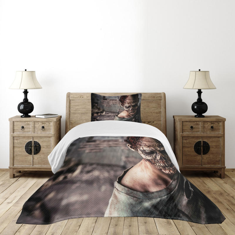 Creepy Look Killer Bedspread Set