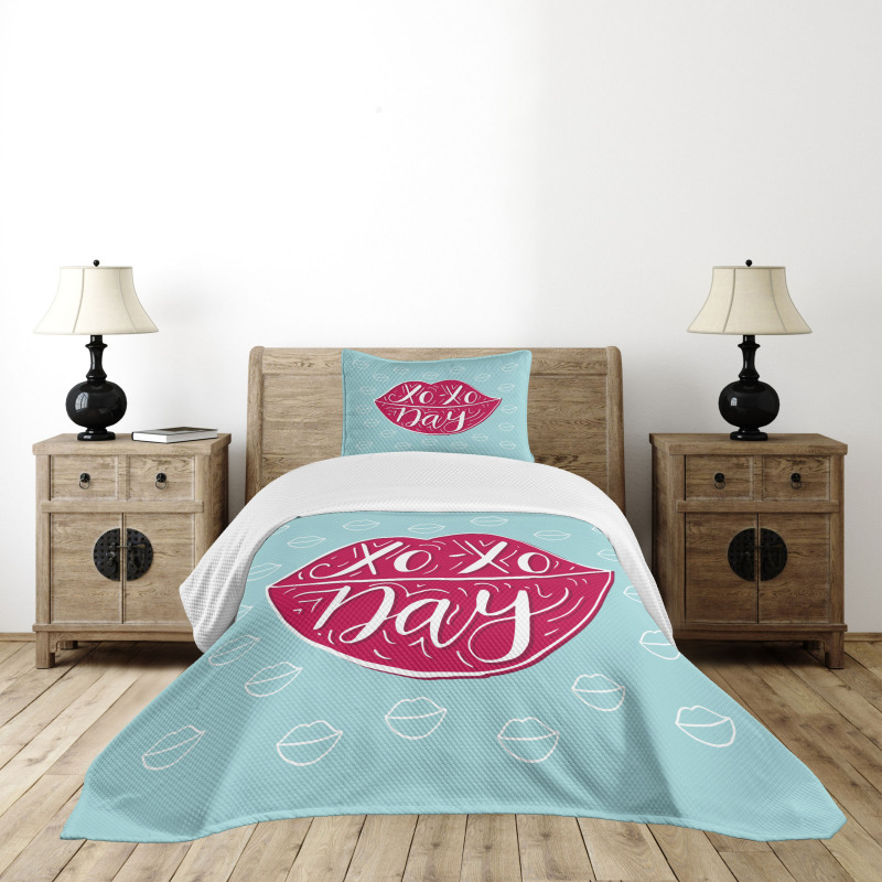 Woman Lips and Phrase Kisses Bedspread Set