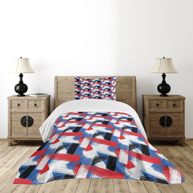 Geometric Grunge Motif Bedspread Set