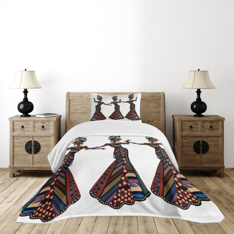 Native Costumes Bedspread Set