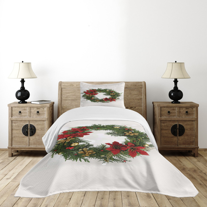 Poinsettia Blossoms Bedspread Set