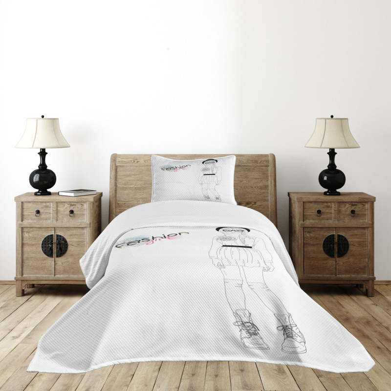 Young Girl with Hat Bedspread Set