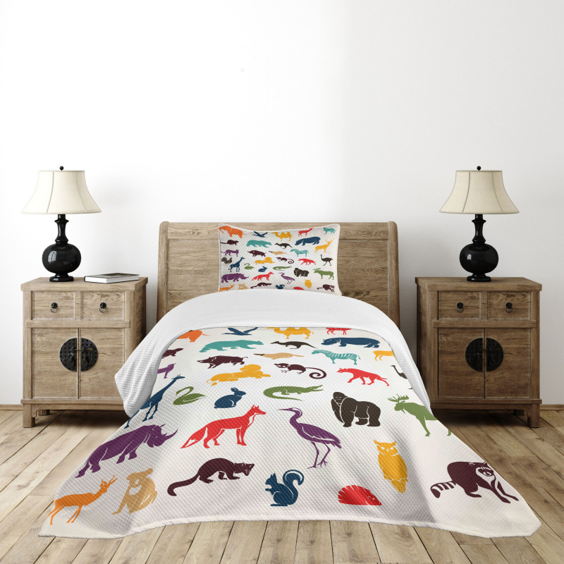 Silhouettes Safari Bedspread Set