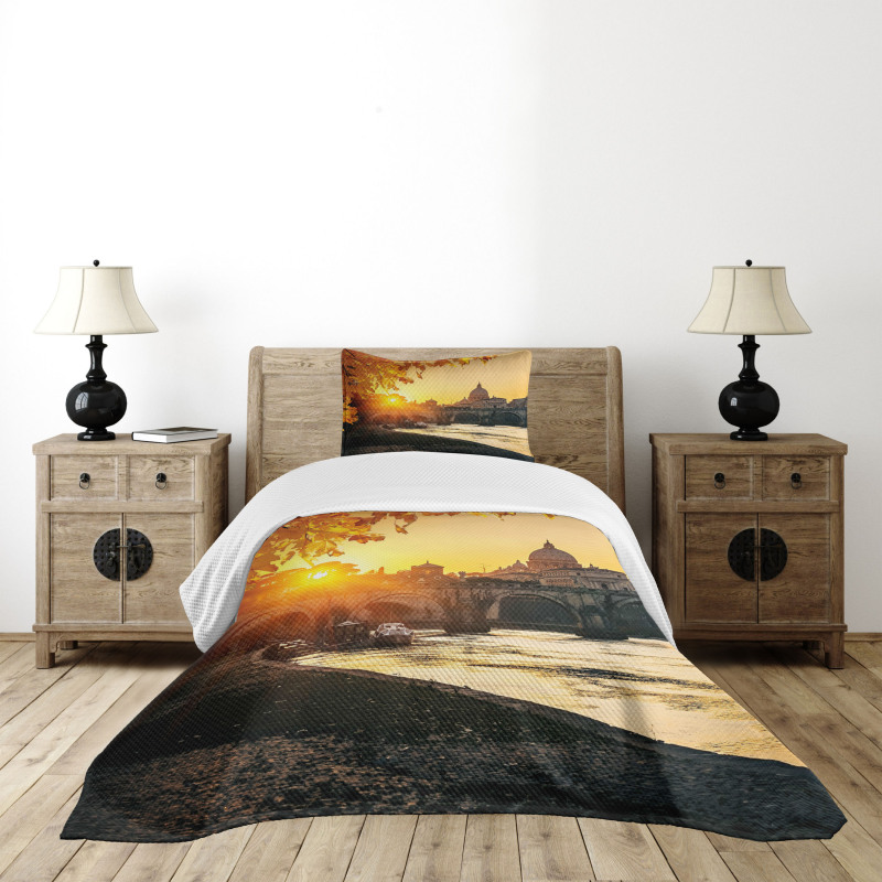 Sunset Tiber River Rome Bedspread Set