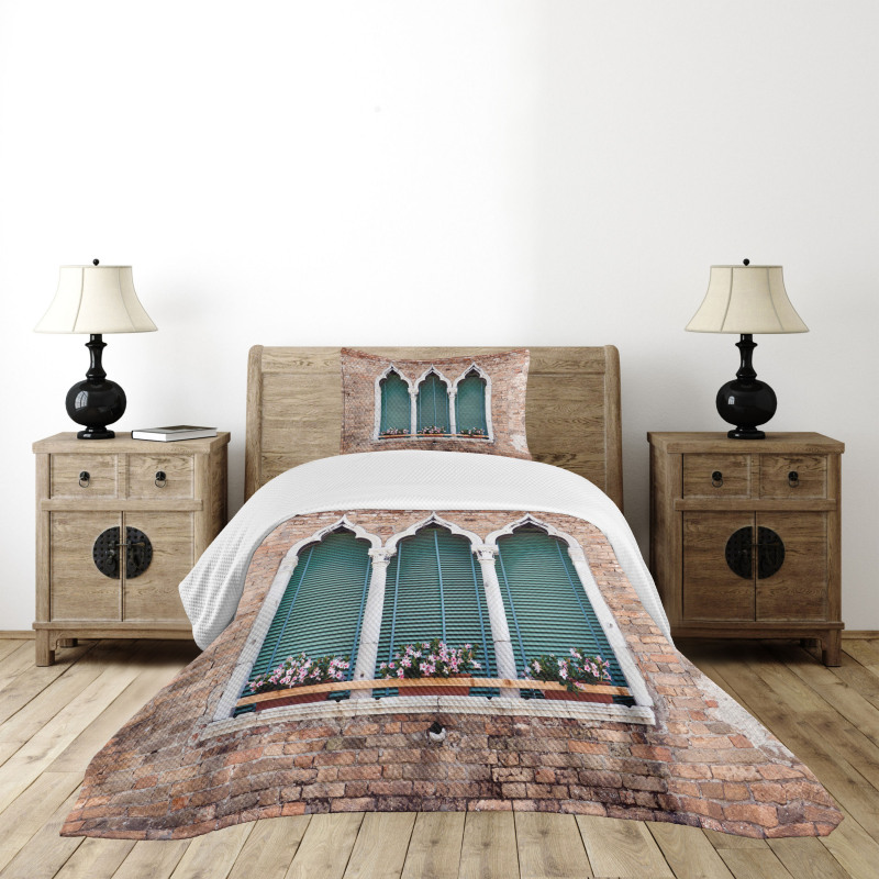 Gothic Windows Bedspread Set