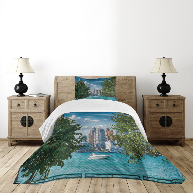 Summer Afternoon River Bedspread Set