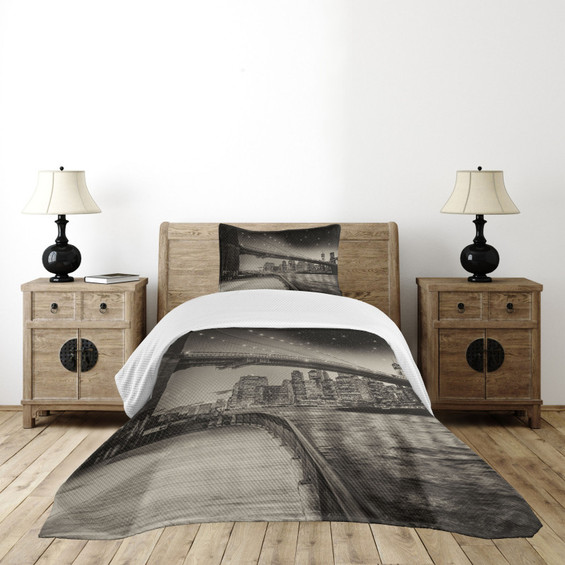 Brooklyn Bridge Night Bedspread Set