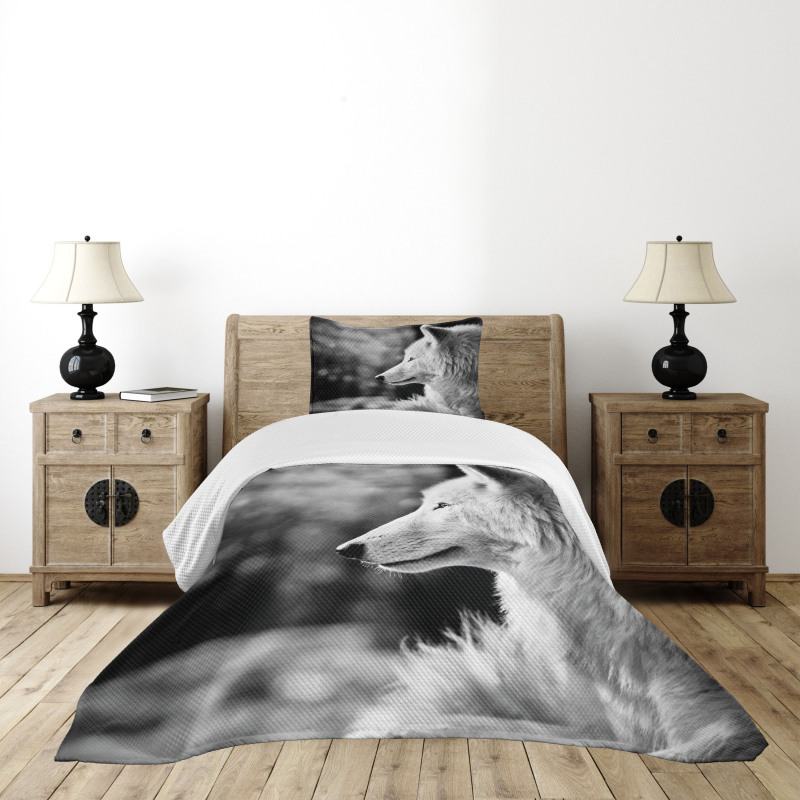 Wolf Portrait Bedspread Set