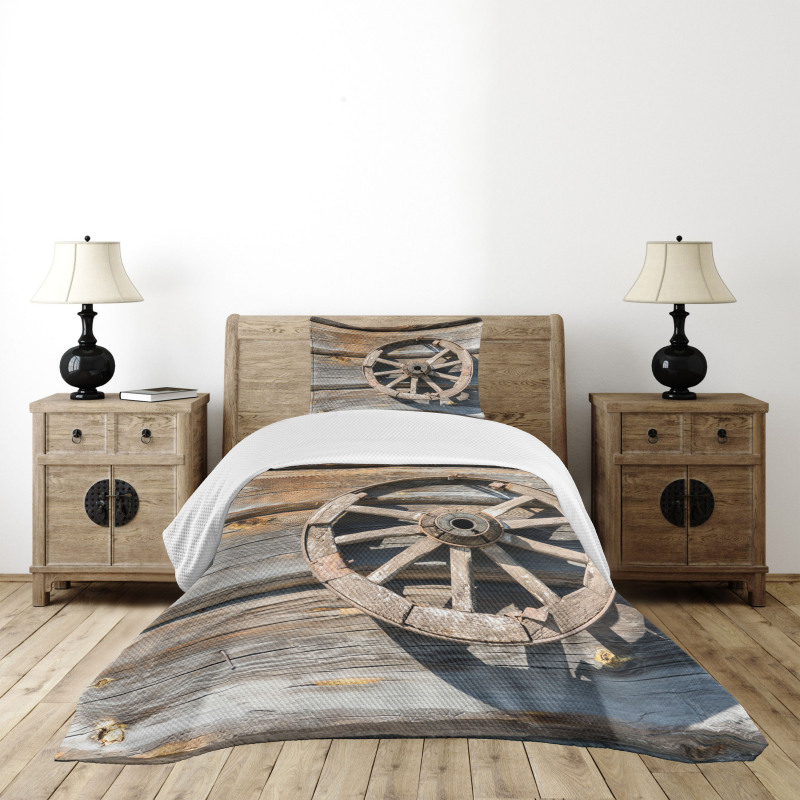 Log Wall Cart Bedspread Set