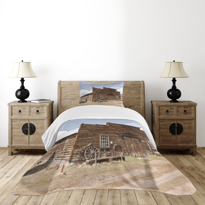 Ghost Town Bedspread Set