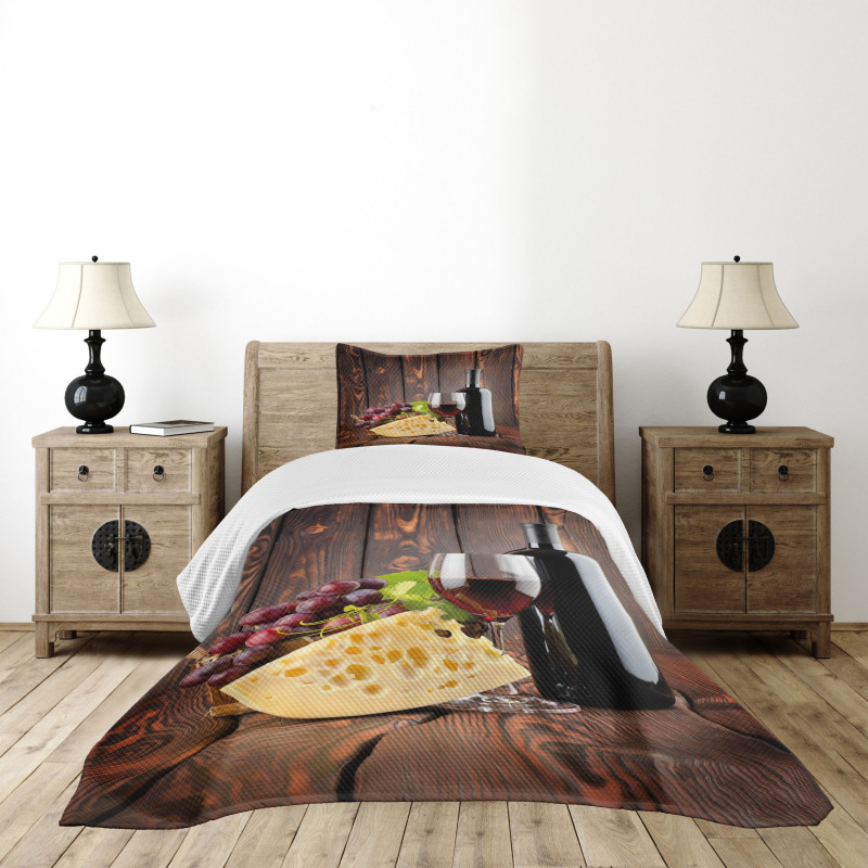 Cabernet Bottle Cheese Bedspread Set