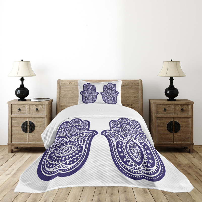 Old Ornaments Bedspread Set