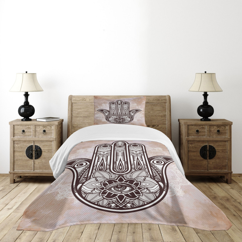 Esoteric Luck Charm Bedspread Set