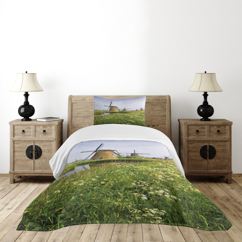 Spring in the Country Bedspread Set