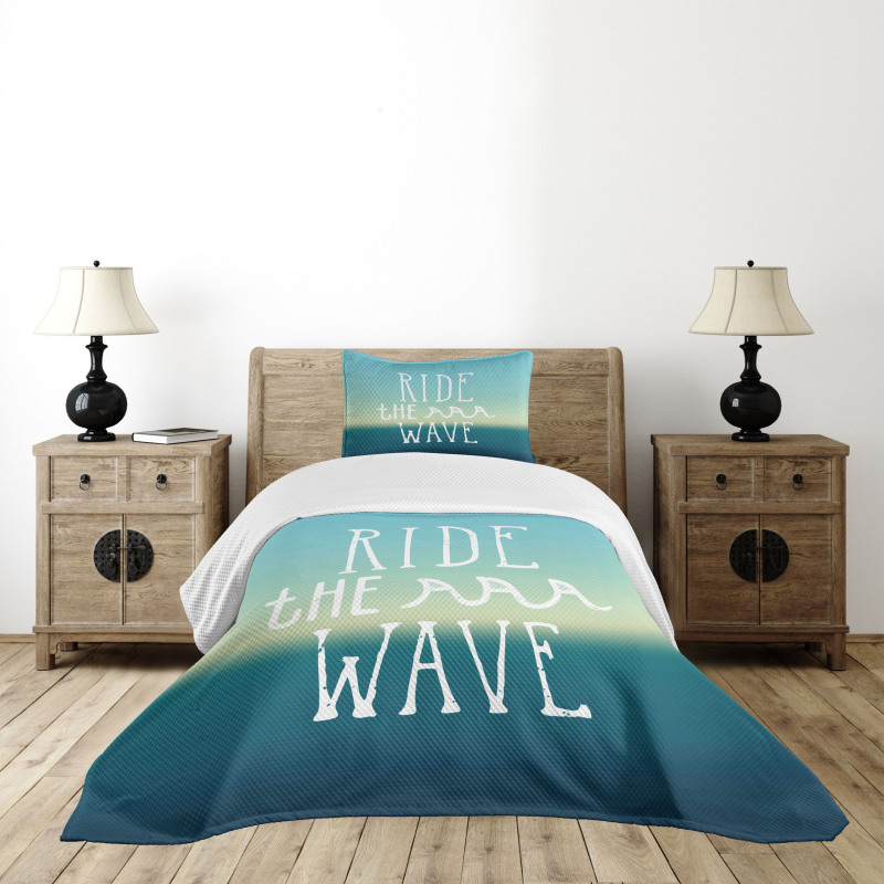 Ocean Graphic Art Bedspread Set