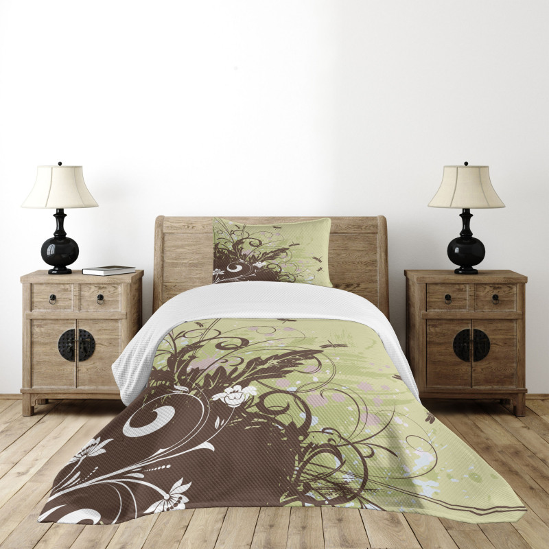 Retro Flower Grunge Bedspread Set