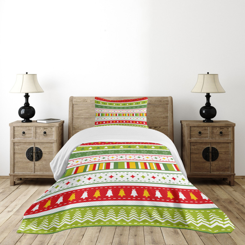 Traditional Borders Bedspread Set