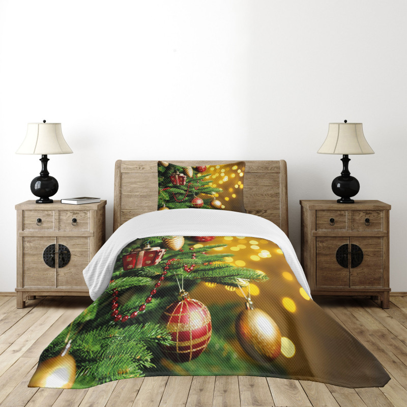 Close up Tree Blurred Bedspread Set